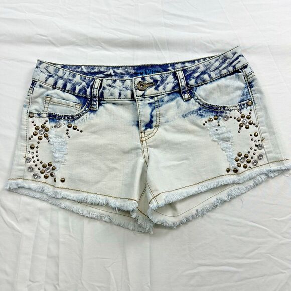 L'amour by Nanette Lapore Pants - L'Amour by Nanette Lapore Denim Shorts Jr Size 7 Acid Wash Studded Embellished